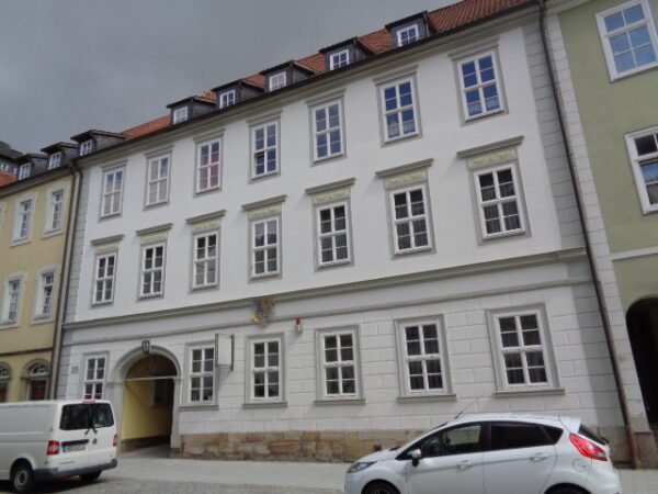 Treuenburg investiert an zentralem Standort in der Residenzstadt Hildburghausen